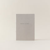 Libretas personalizadas con tres colores notas pequeñas para escribir en una libreta bonita y mantener un 2022 planificador. Archivador carpesanos, para escribir como en un cuaderno tipo oxford. Un carpesano recargable con anillas A5