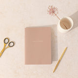 Pequeña libreta de notas de papel de almendras