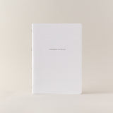 Libretas personalizadas con tres colores notas pequeñas para escribir en una libreta bonita y mantener un 2022 planificador. Archivador carpesanos, para escribir como en un cuaderno tipo oxford. Un carpesano recargable con anillas A4.