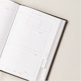 Diario de viajes para anotar aventuras, regalo para viajeros. Traveler viajes, vive tu viaje con el diario de los viajes, sostenible con tus recuerdos haciendo turismo.