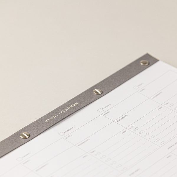 Mi bloc de notas con planificador de estudios para trabajo en tus métodos y organización de estudios. Para una planificación de estudio, con un to do list en un bloc de notas A4.